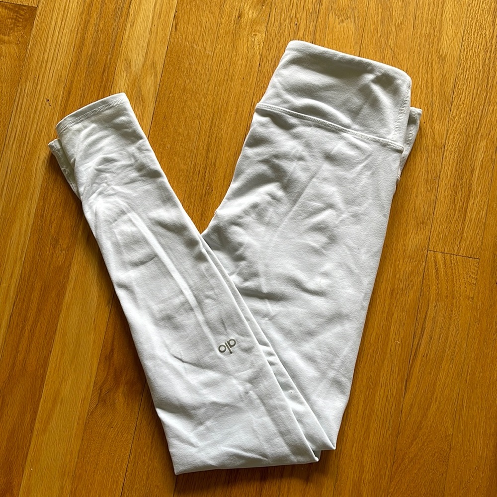 Alo Yoga white leggings